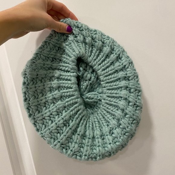 hat - Picture 2 of 2